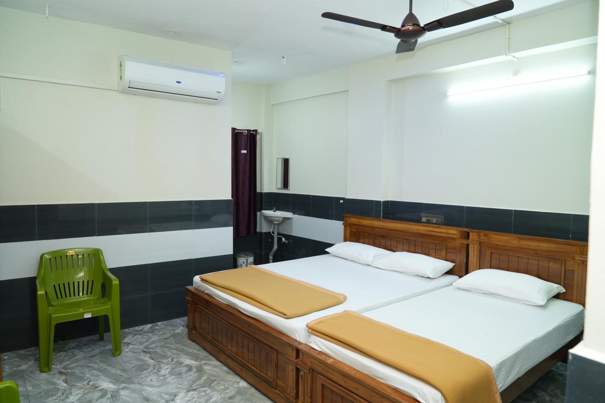 Rajali Residency Hotel Kulithalai Exterior foto