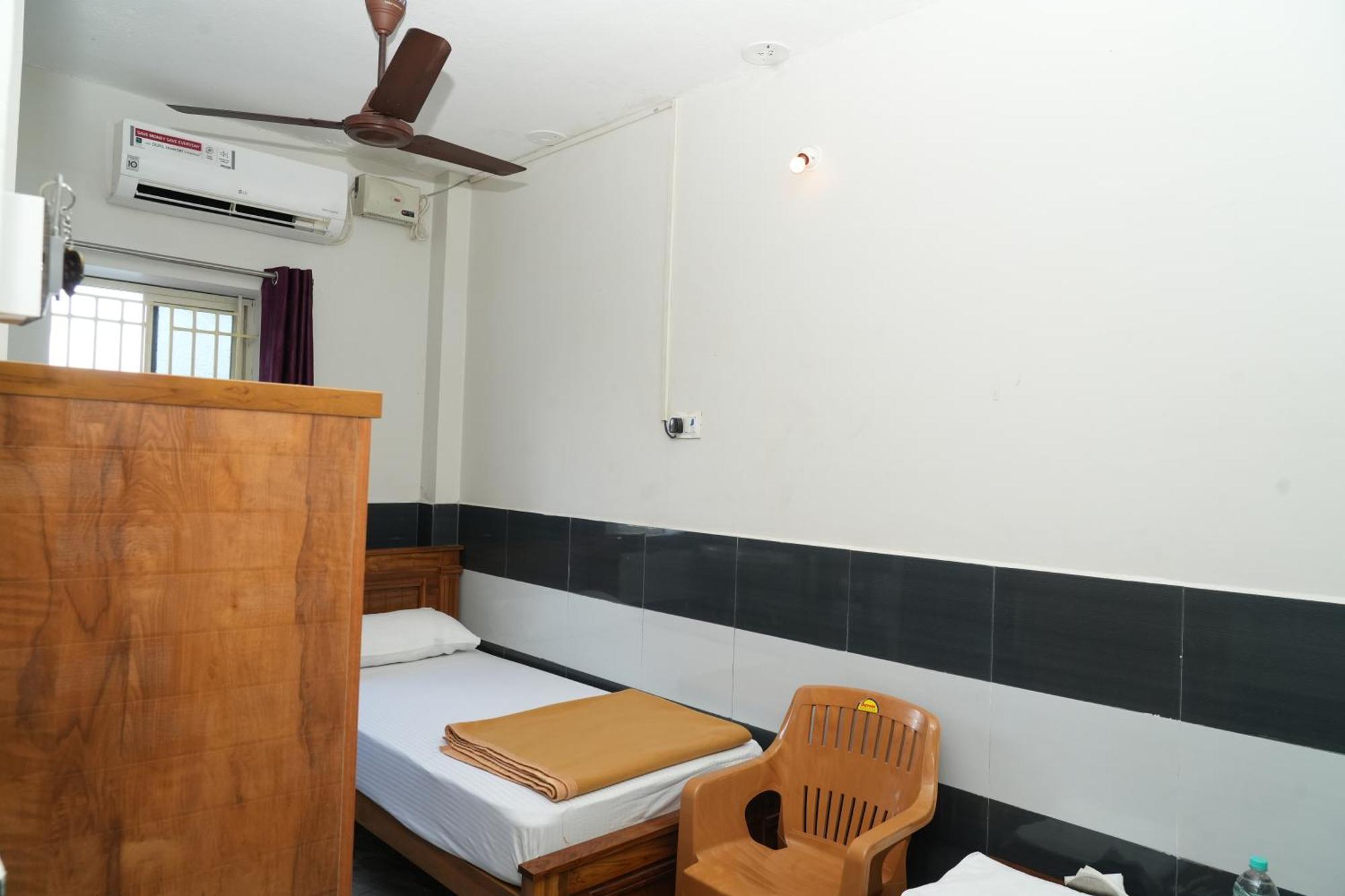 Rajali Residency Hotel Kulithalai Exterior foto